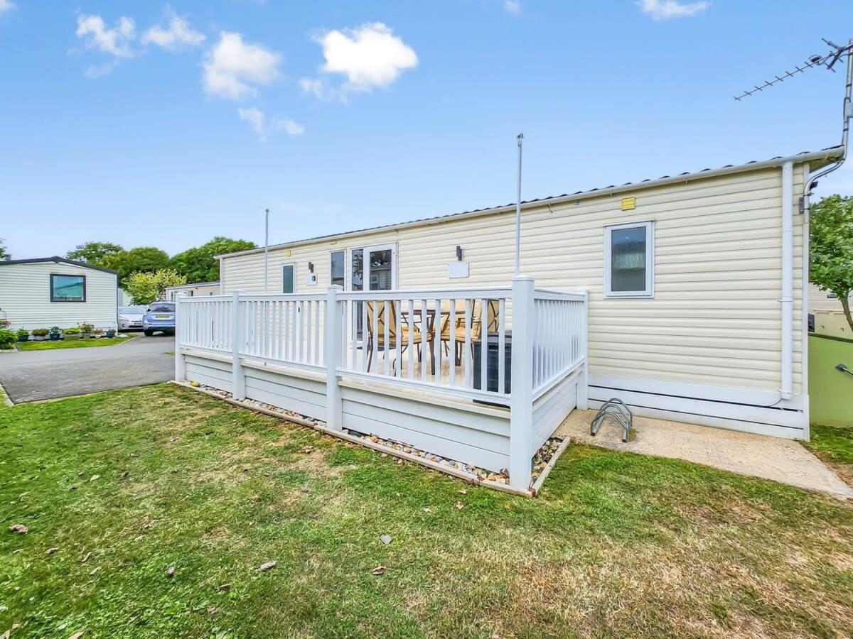 Escape To Paradise At Pevensey Bay Holiday Park 13 Woodland Walk Villa Exteriör bild