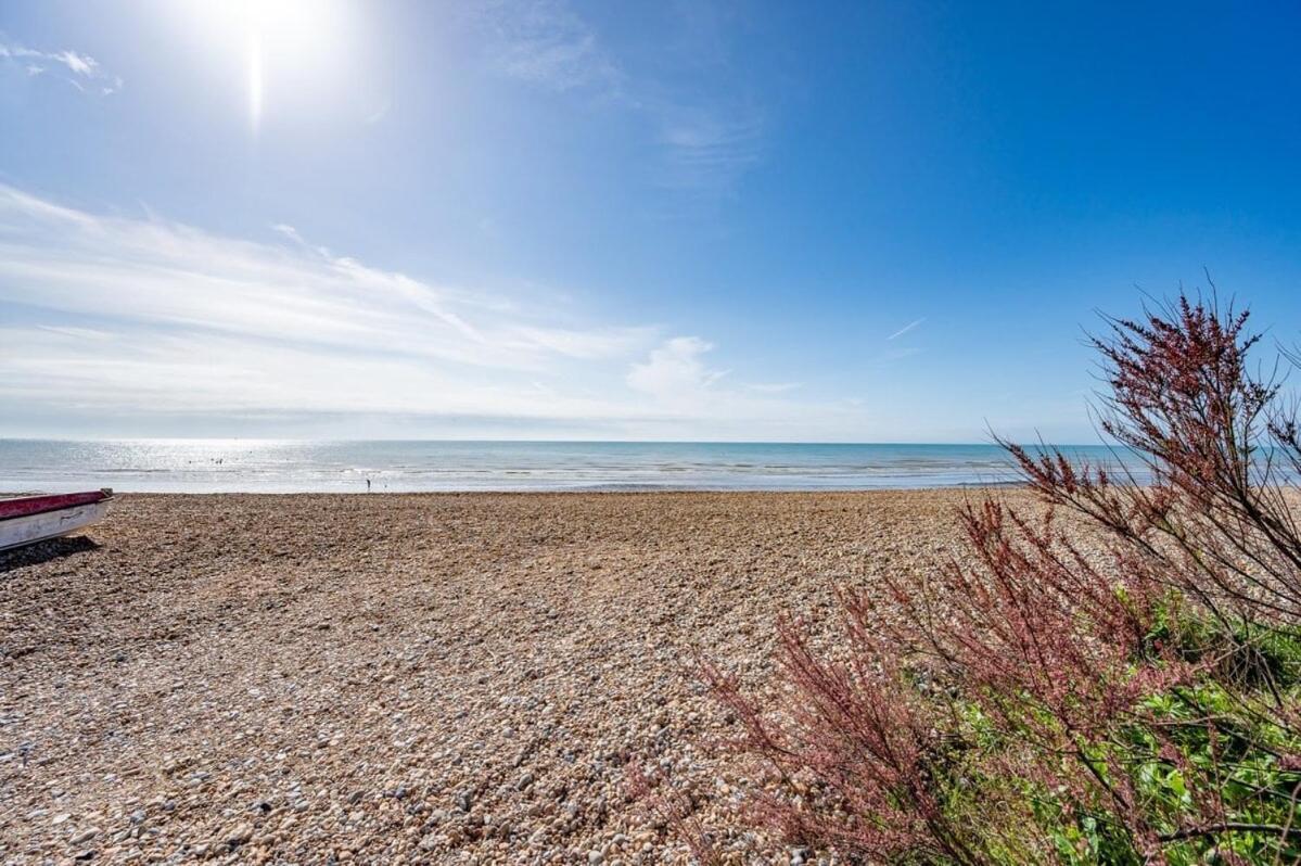 Escape To Paradise At Pevensey Bay Holiday Park 13 Woodland Walk Villa Exteriör bild