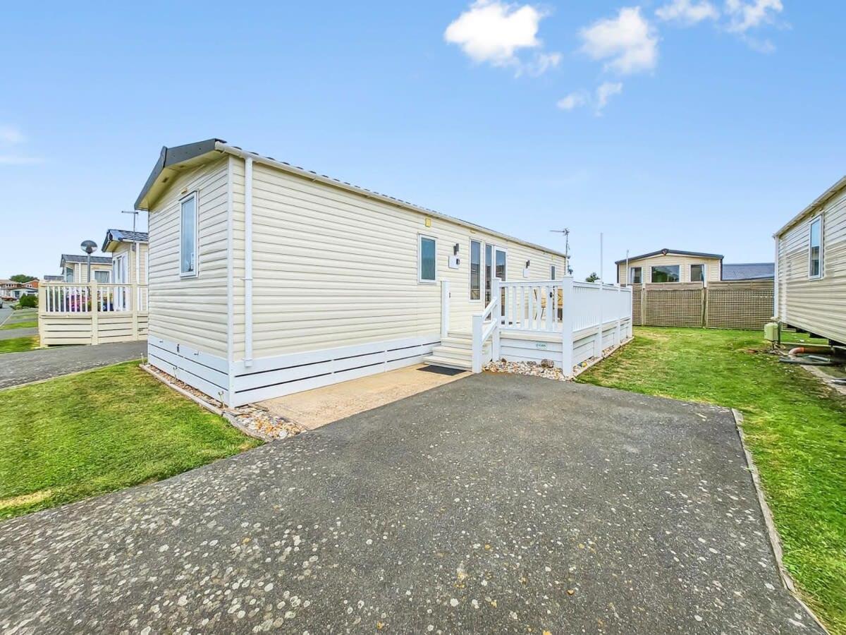 Escape To Paradise At Pevensey Bay Holiday Park 13 Woodland Walk Villa Exteriör bild
