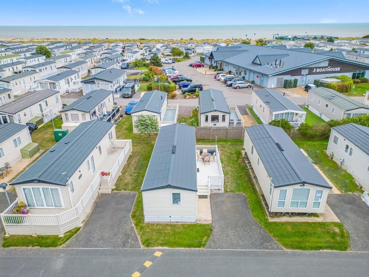 Escape To Paradise At Pevensey Bay Holiday Park 13 Woodland Walk Villa Exteriör bild